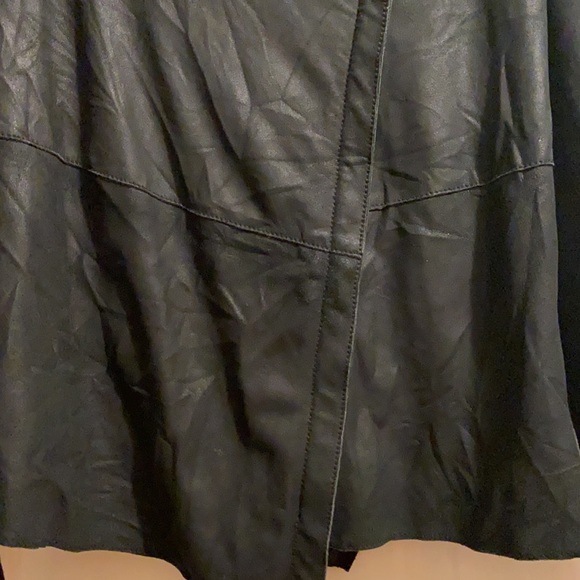 Muubaa - Picture 3 of 16